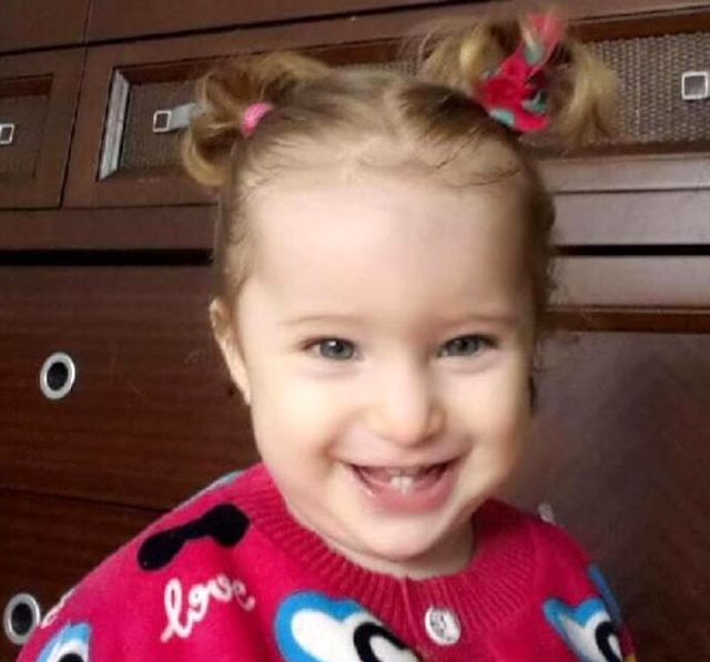 65 saat sonra 3 yaşındaki Elif enkazdan sağ çıktı 