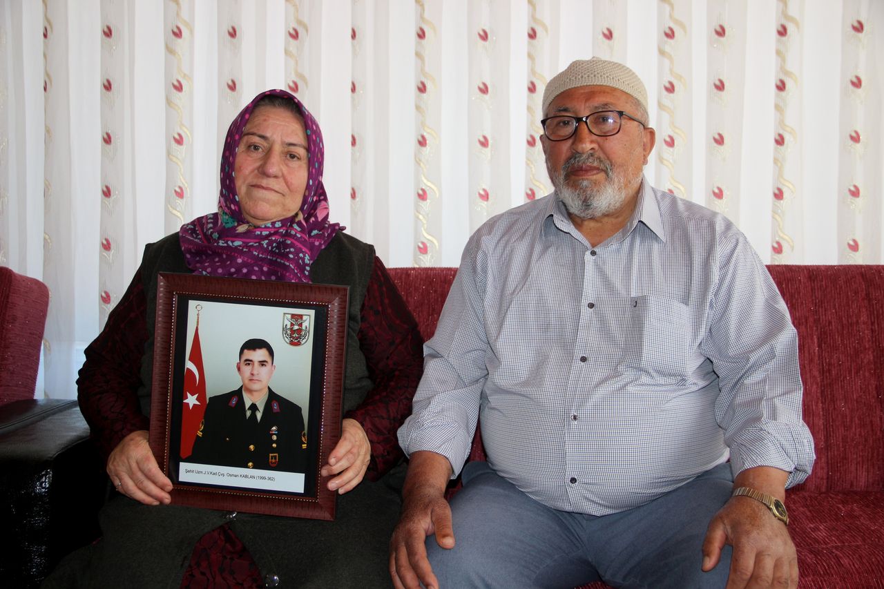 Şehit ailesi emekli maaşını kampanyaya bağışladı 